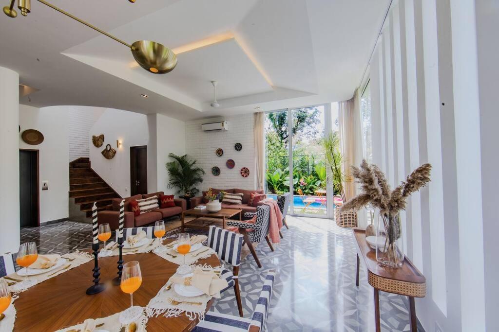 Presidential Luxury Villa Anjuna With Pvt Pool & Bathtub, Most Prime Location ภายนอก รูปภาพ